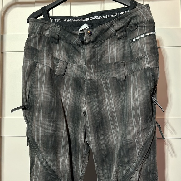 Ride Plaid Snowboard Pants - Picture 4 of 7